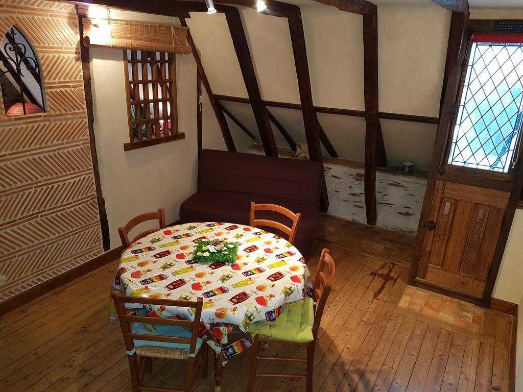 Le Petit Logis De Tinteniac Angers Exteriör bild