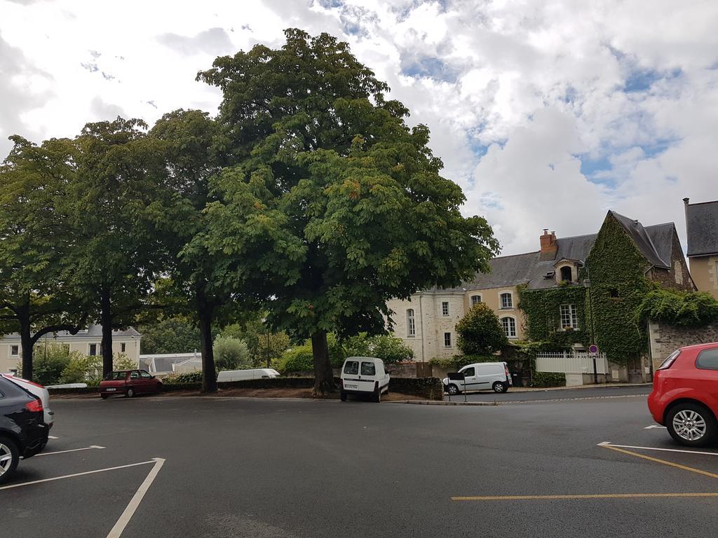 Le Petit Logis De Tinteniac Angers Exteriör bild